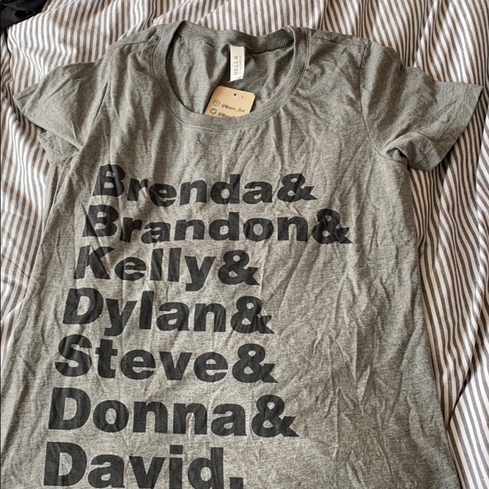 90210 tshirt XL